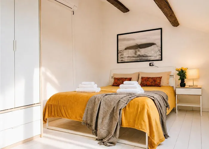 Boutique Loft In Fashion District - Cozy & Central